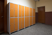 Szafki �AK4 zainstalowane w szkole